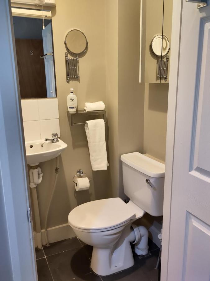 Amherst Guesthouse Рединг Екстериор снимка