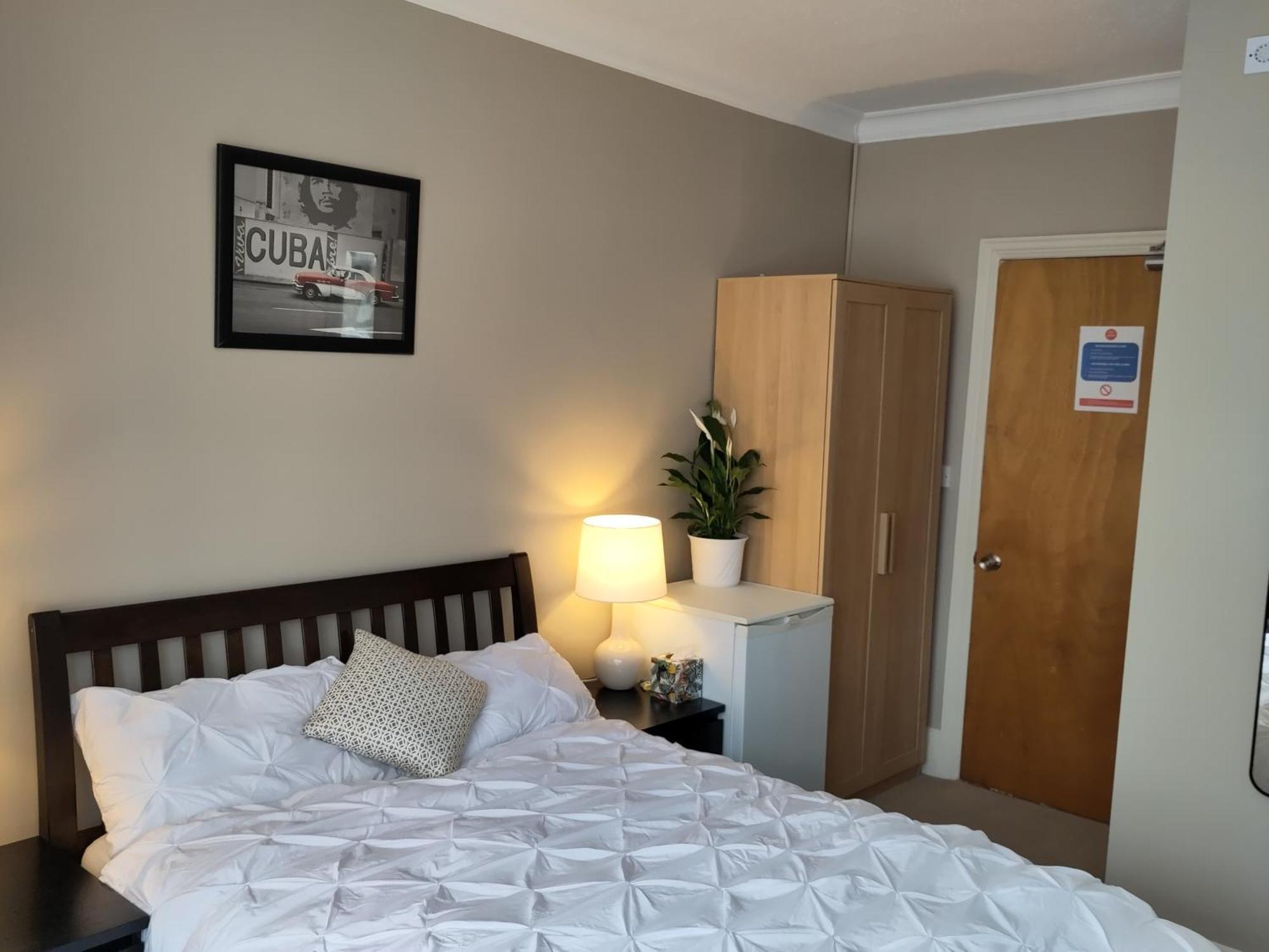 Amherst Guesthouse Рединг Екстериор снимка