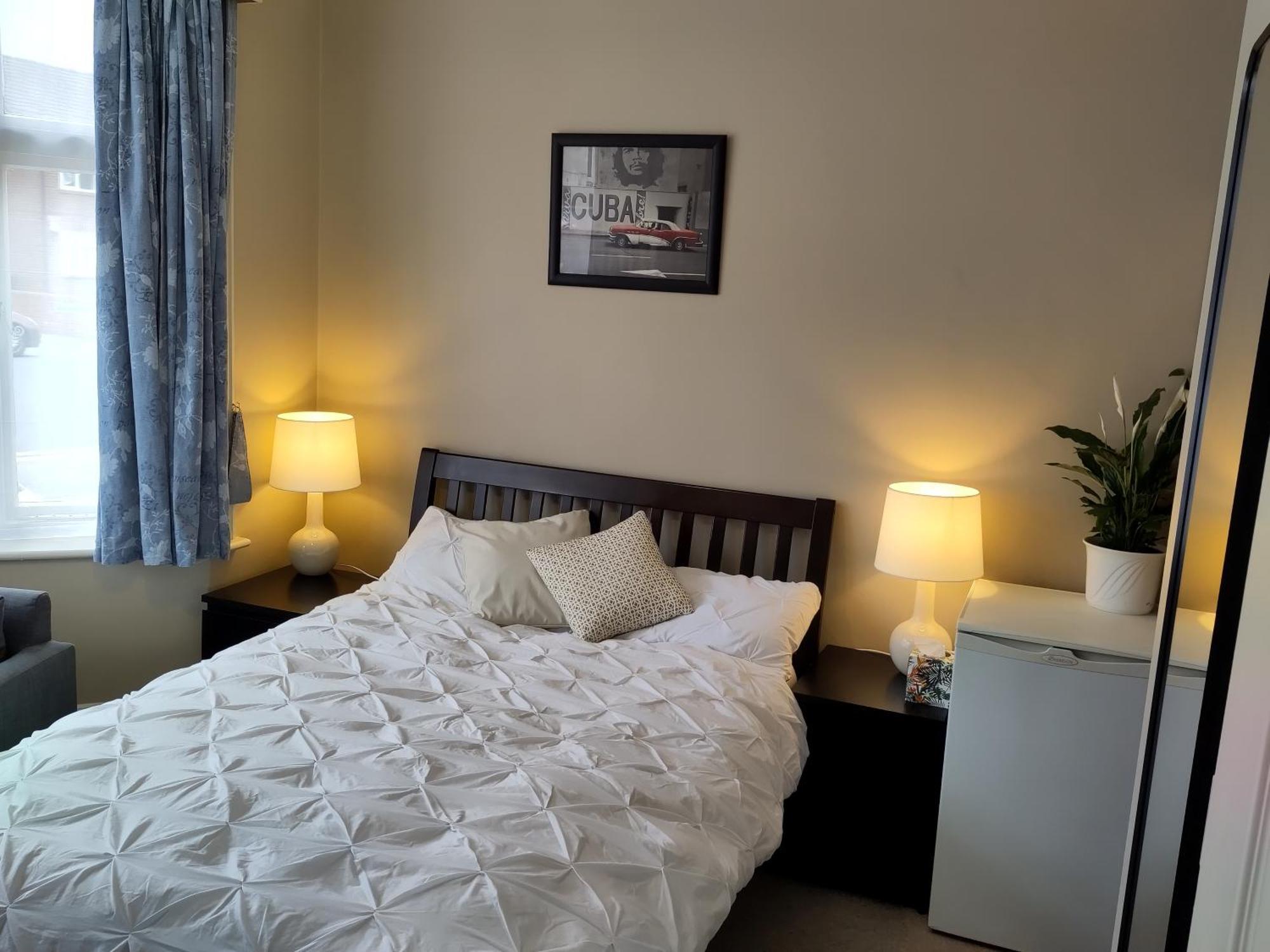 Amherst Guesthouse Рединг Екстериор снимка