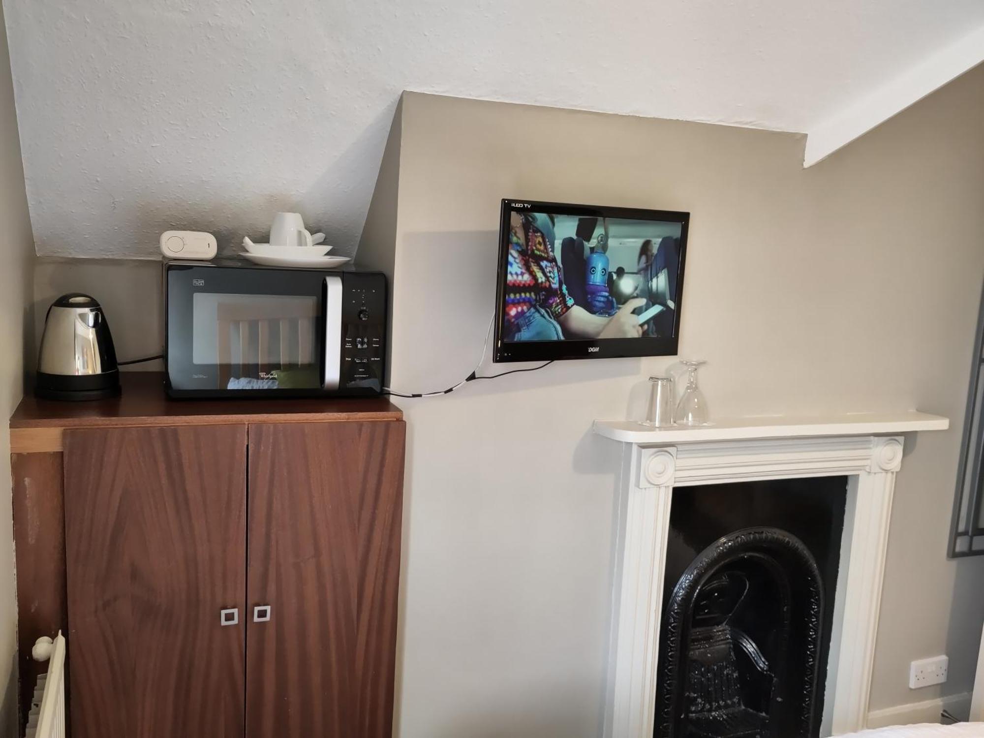 Amherst Guesthouse Рединг Екстериор снимка