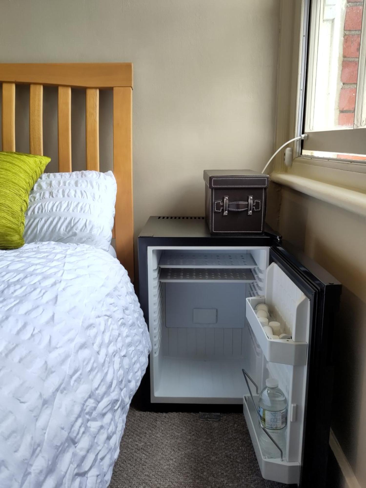 Amherst Guesthouse Рединг Екстериор снимка